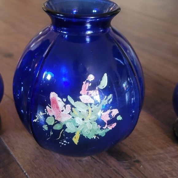 Set of 3 Vintage Cobalt Blue Glass‎ Vases Hand Painted Floral Accent - Picture 4 of 6